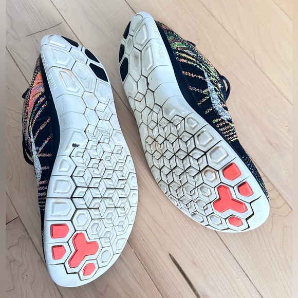 Nike Size 7 Women’s Free 4.0 Flyknit Running shoes - Picture 2 of 4